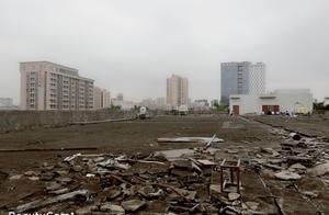 The life of the person that work, whose person is 