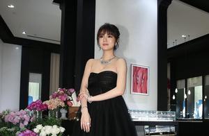 Delicate modelling highlights An Yixuan decorous temperament, be pregnant 7 months only fat 3 kilogr