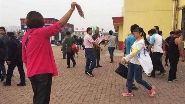蛇口四海公園旁邊的房價多少 在蛇口四海公園這一塊怎么沒有旅館呀請給指個路多少錢一天本人沒地方住了