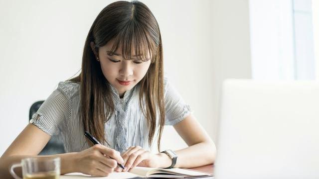 高考作文素材高中作文时新素材 朴槿惠为什么成