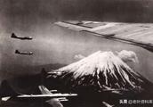 In World War II why Tokyo did not endure atom bomb