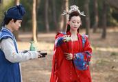 Ostentatious: Shen Qianjin is worn marry garment h
