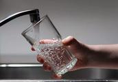 The United States is exposed to the sun to give tap water poisonous, plumbic content exceeds bid 100