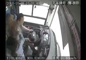 Chongqing bus drops video of monitoring of Jiang H