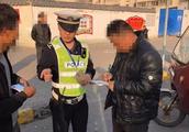 Heavy fist of Qin Dou's policeman hits out severe