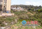 The Jing after Zhangzhou China installs one village shows rubbish hill more than 5 years still unman