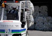 China refuses " foreign rubbish " after a year, 
