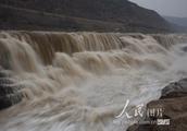 Water measures spring flood of chute of mouth of Yellow River crock to increase emersion continuousl