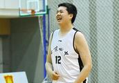 Wang Zhi mosts son Wang Xilin shows body basketball game year only 15 years old of height already am