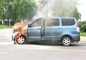 Winter car also spontaneous combustion, two big in