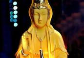 Mouth of gold of golden body avalokitesvara is blessed wish you are restful lucky large fortune
