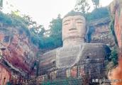 Big Buddha of Sichuan happy hill " beautiful face