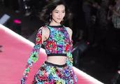 4 beautiful thought of Chinese are close modelling is spat groove, xi Mengyao suffers accidentally h