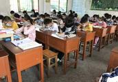 One elementary school student of Guangdong because 2 factories stop production rectifies class of ho
