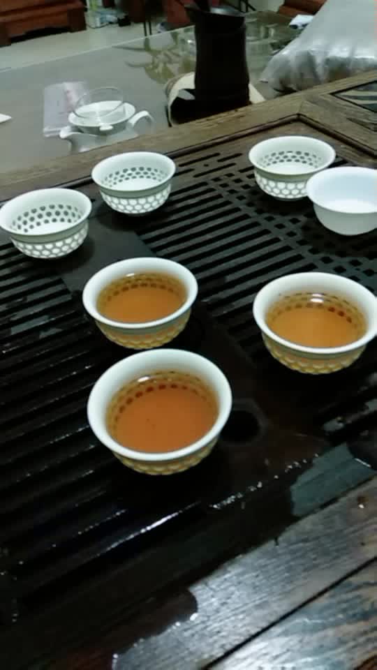 大家叫叫来喝茶