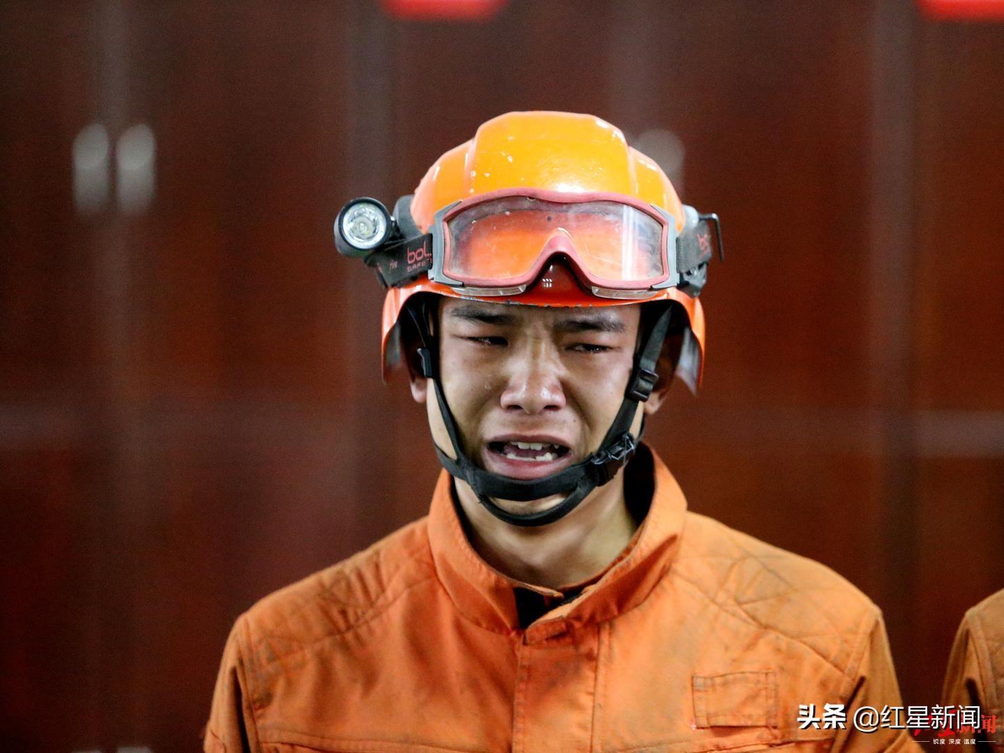 【木里幸存消防员回忆爆燃瞬间:那10秒像 - 今