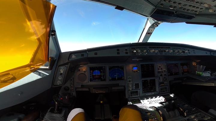 空客330的飞行员舒适度驾驶舱视角