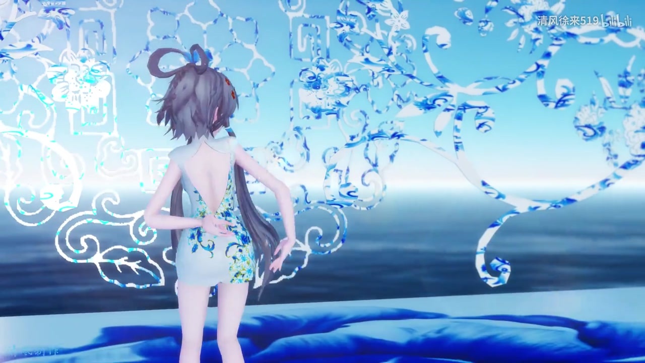 洛天依唯美裸足身着青花瓷旗袍跳舞网友霜雪千年不及你回眸笑