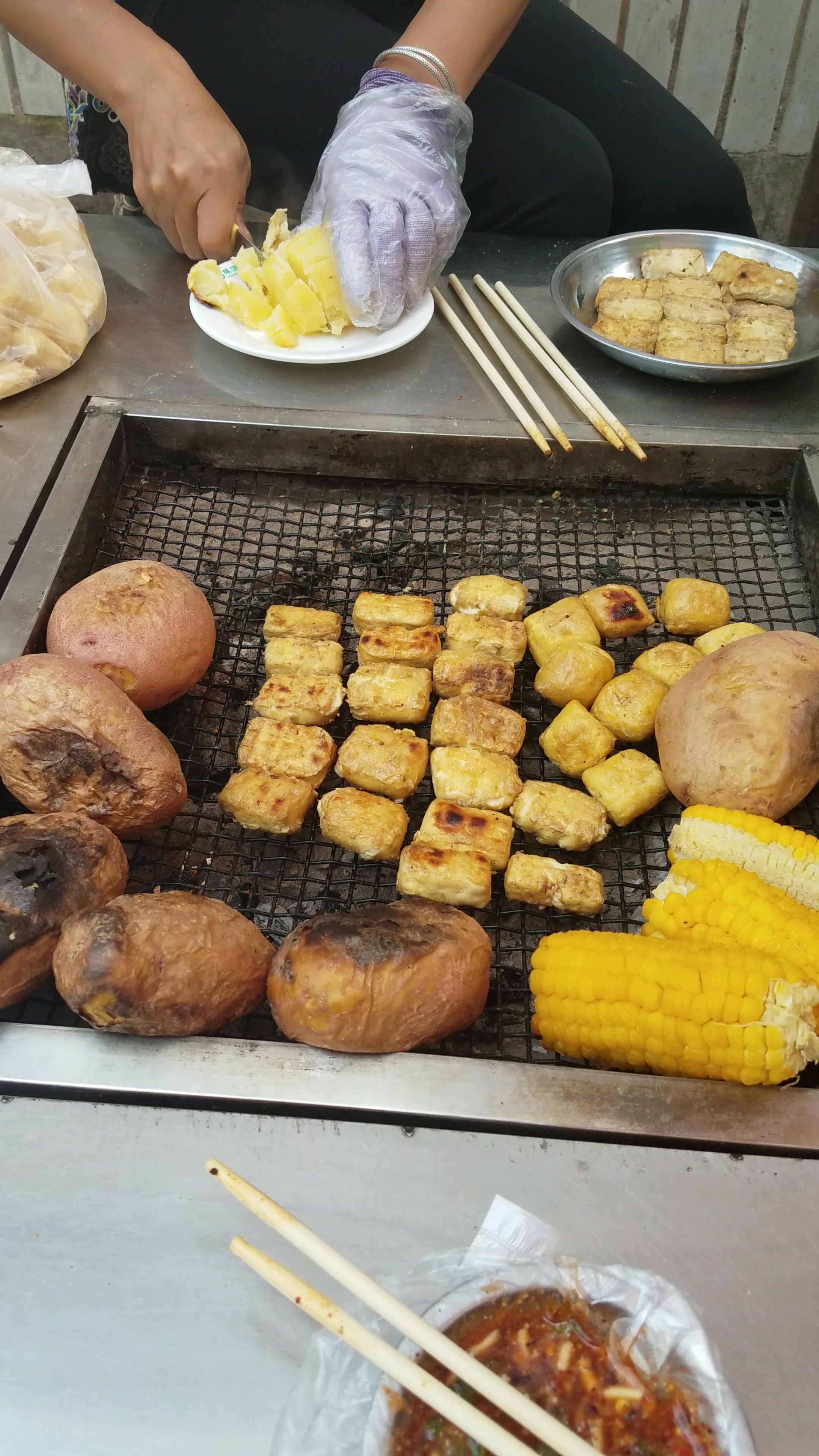 云南烧豆腐新鲜出炉二狗原创