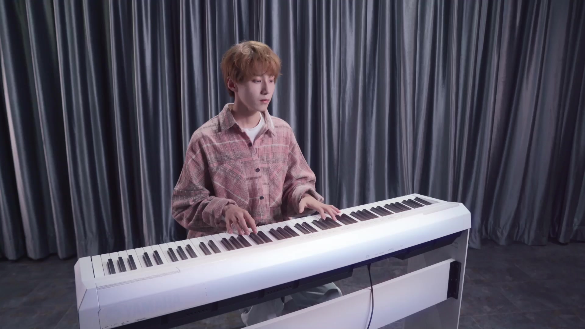 我是华彩少年杨朝阳今天带来可乐cover赵紫骅