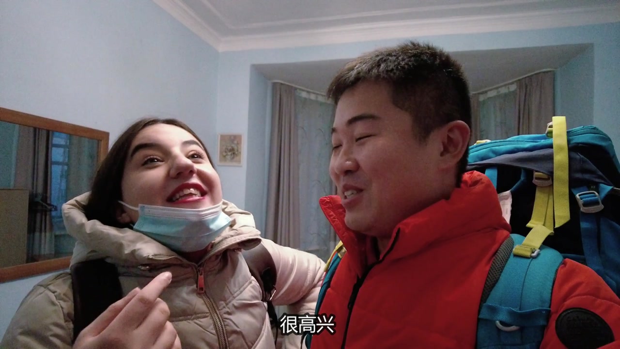 中国小伙带亚美尼亚媳妇坐飞机回家护照上的土耳其入境章惹麻烦