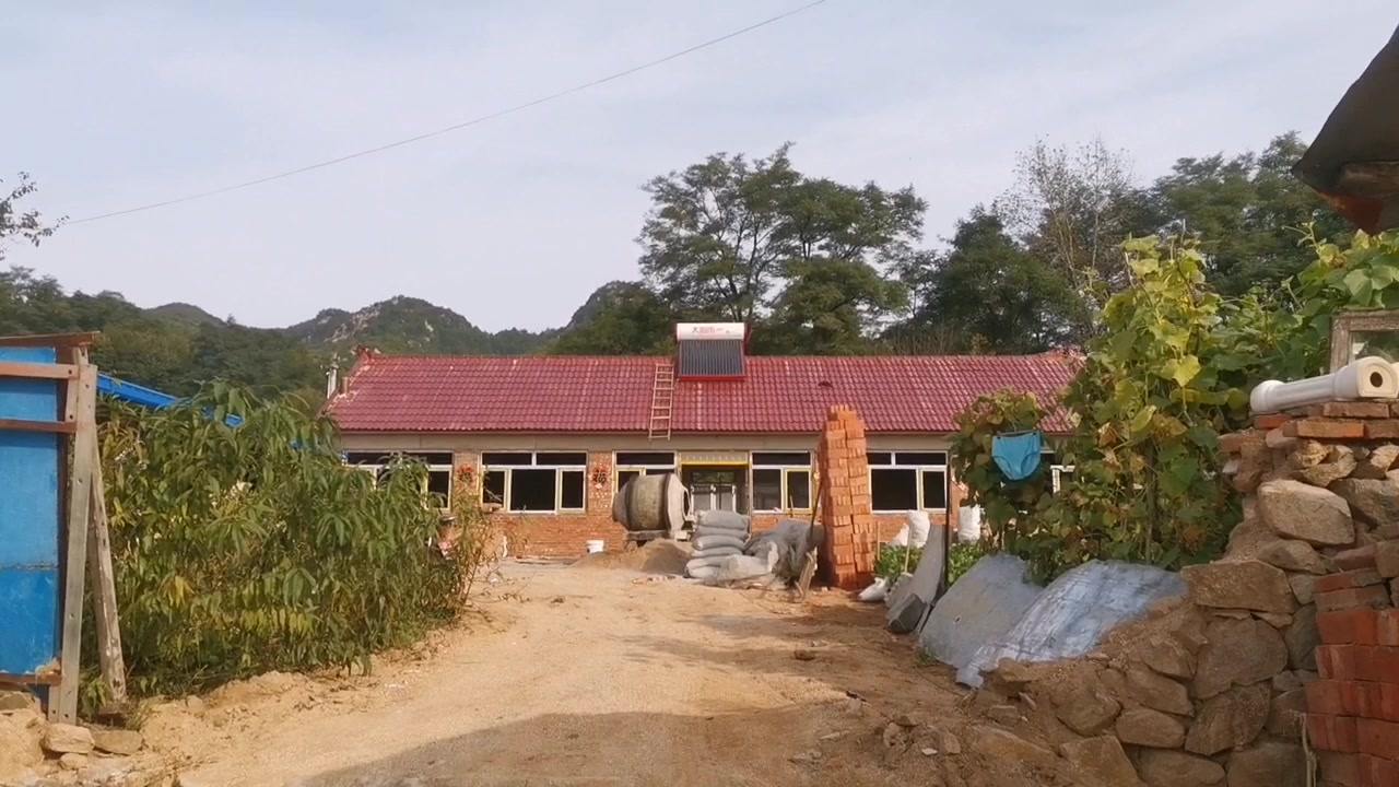 农村自建70平三间大瓦房两铺大炕还有洗澡间才花十万块