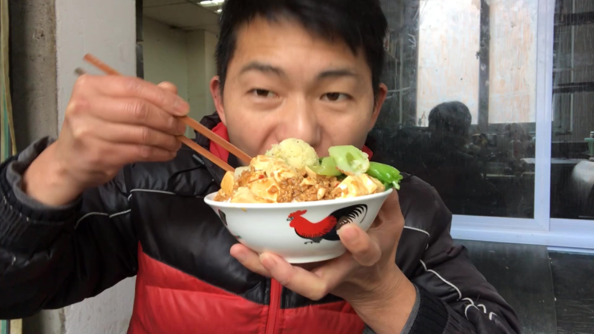 肉末豆腐盖饭 配点干锅花菜 蚝油生菜 大碗干饭就是不一样 喷香啊