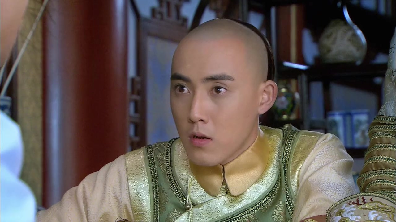 新还珠格格小燕子把经书编成歌曲皇上听后大喜下令全宫学唱