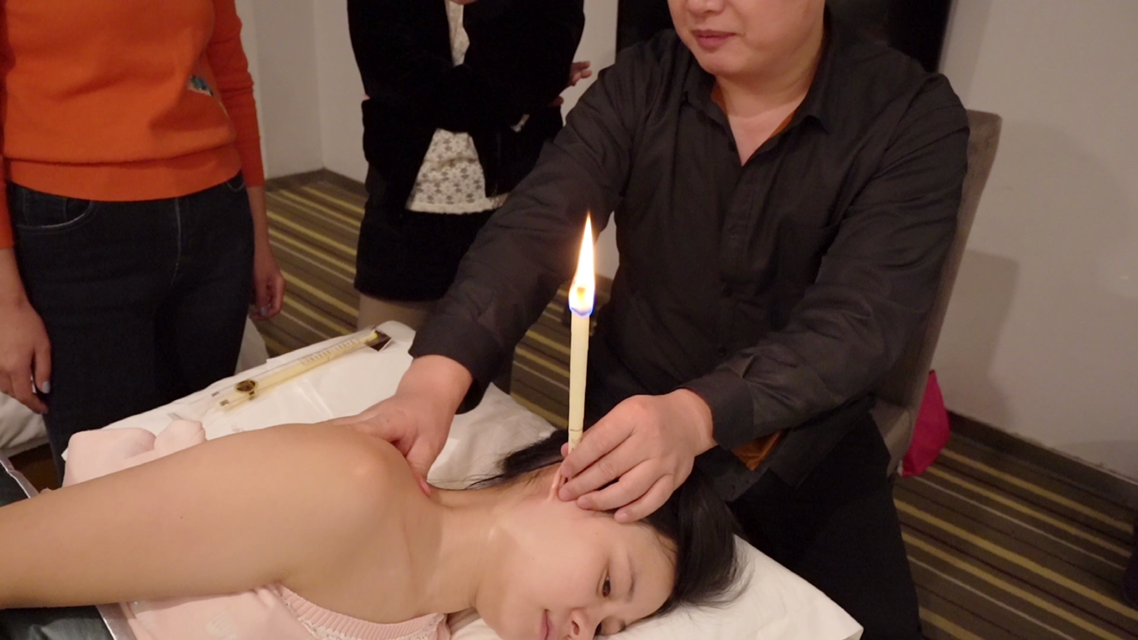 洗鼻子和点耳烛哪个更爽学习采耳第三天教学实拍