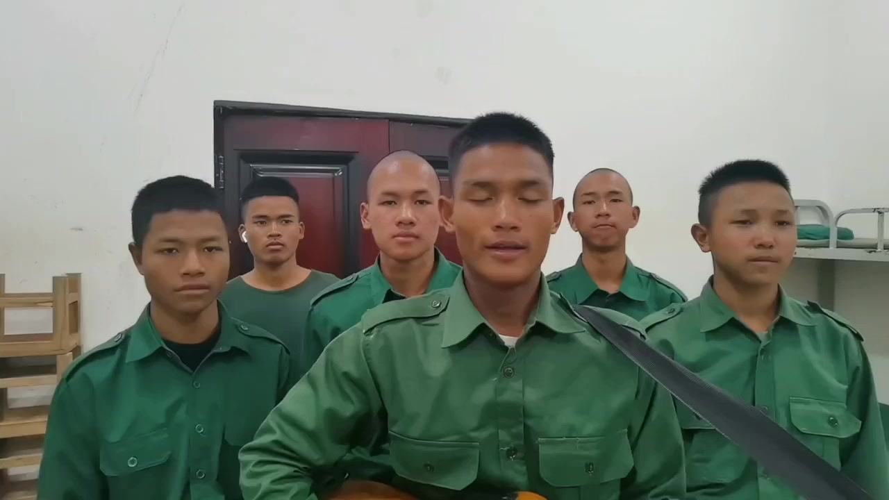 缅甸佤邦小哥李赛高和他的舍友翻唱歌曲合集嗓音超级好听喜欢