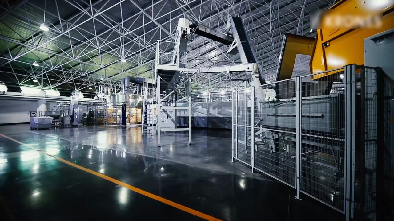 全球顶尖的德国生产线广东百岁山矿泉水深圳工厂