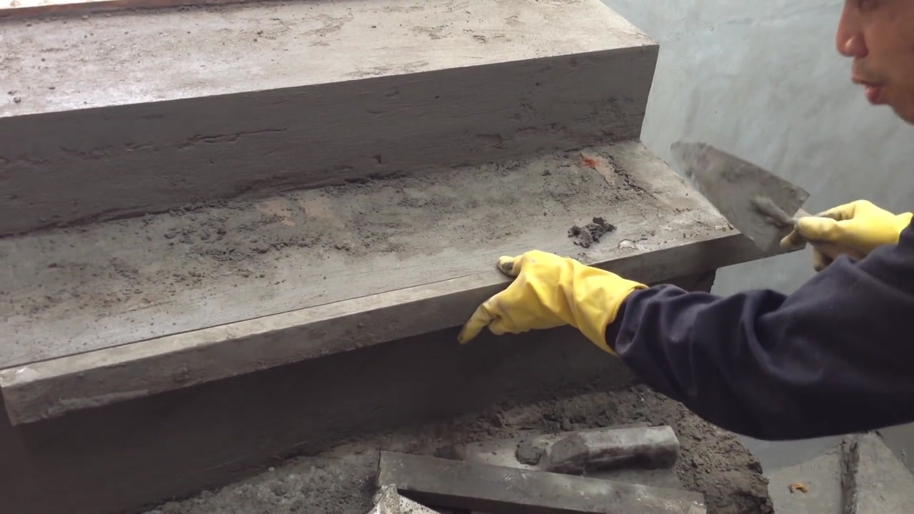 农村建房视频楼梯踏步水泥砂浆抹灰的施工方法