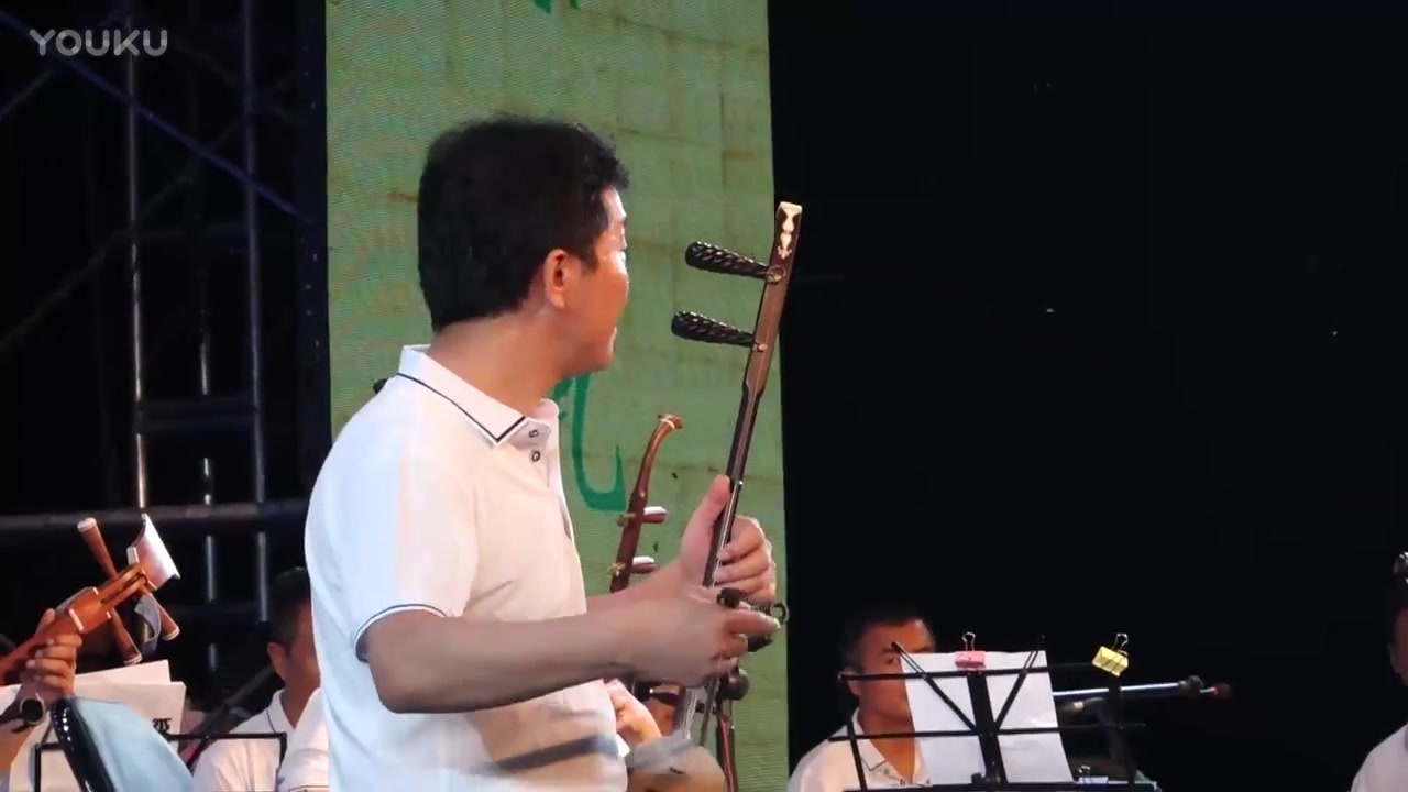 板胡名家冉飞独奏秦腔牌子曲拉的就是好行云流水