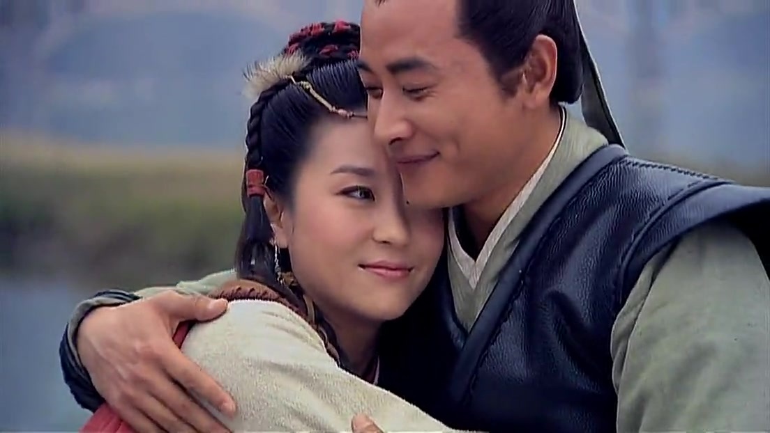 穆桂英和杨宗保在河边溪水大秀恩爱大胆表白太甜蜜了
