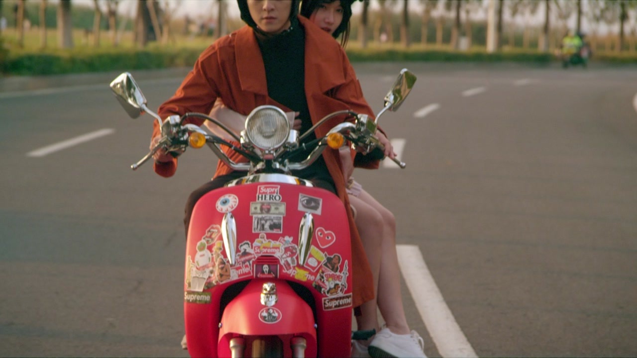 贾司特和snh48宋昕冉的校园时光校花朵朵宠上瘾告诉你