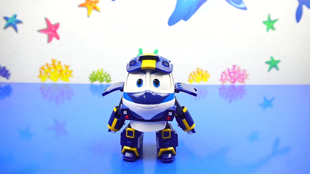 动感火车家族火车侠凯玩轮滑 机器火车侠 - 西瓜视频